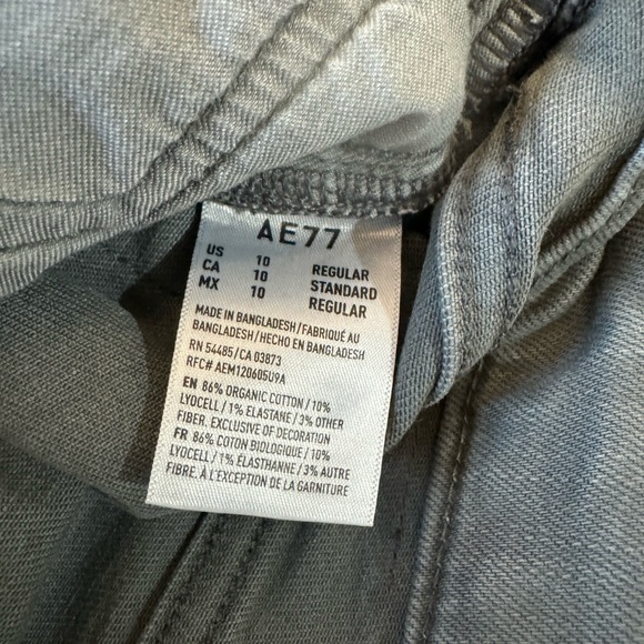 American Eagle 77 Premium Denim Jeggings - Picture 4 of 4